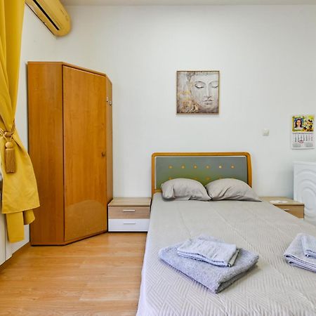Cozy Apartment In Central София Экстерьер фото