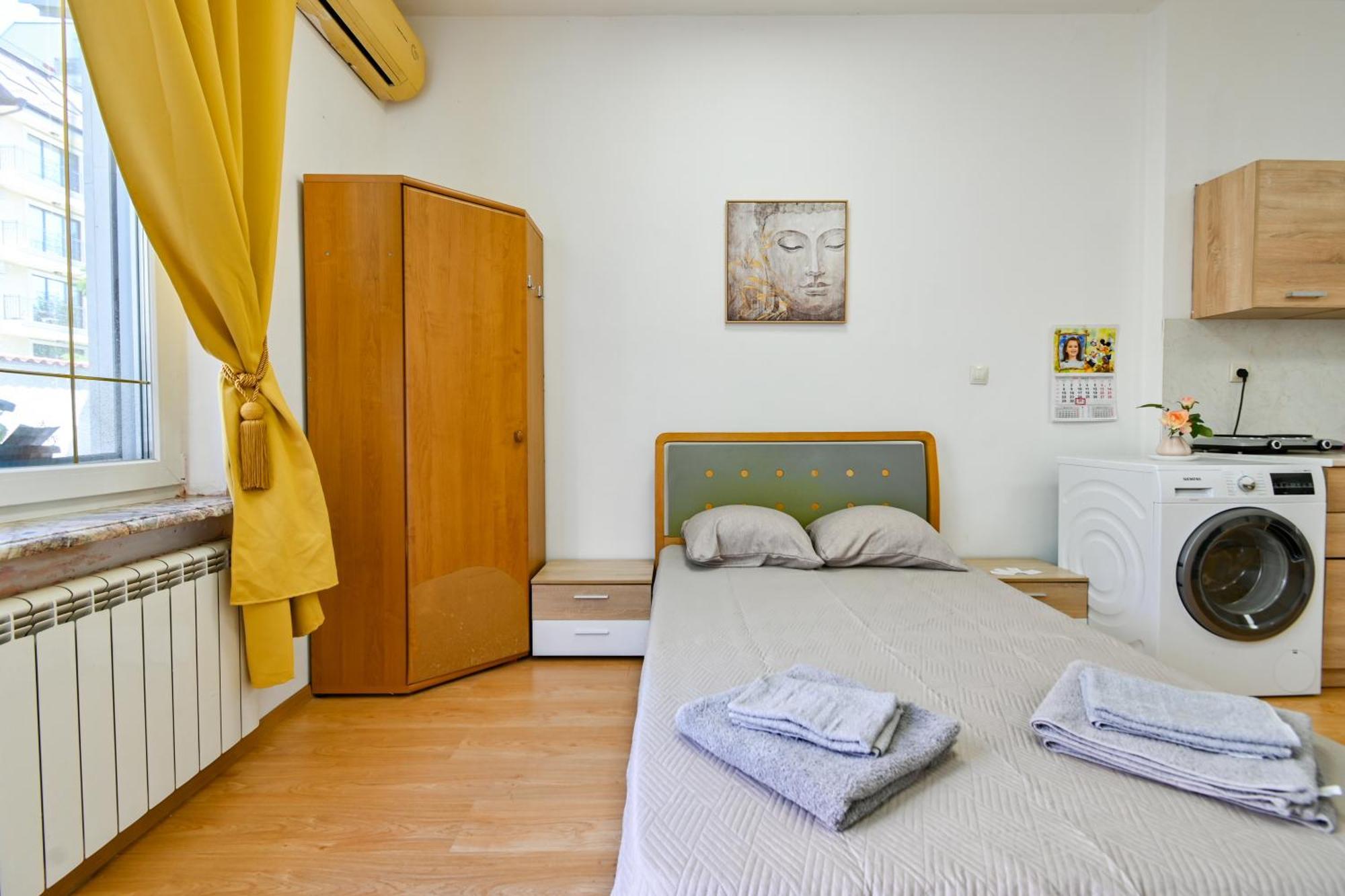 Cozy Apartment In Central София Экстерьер фото