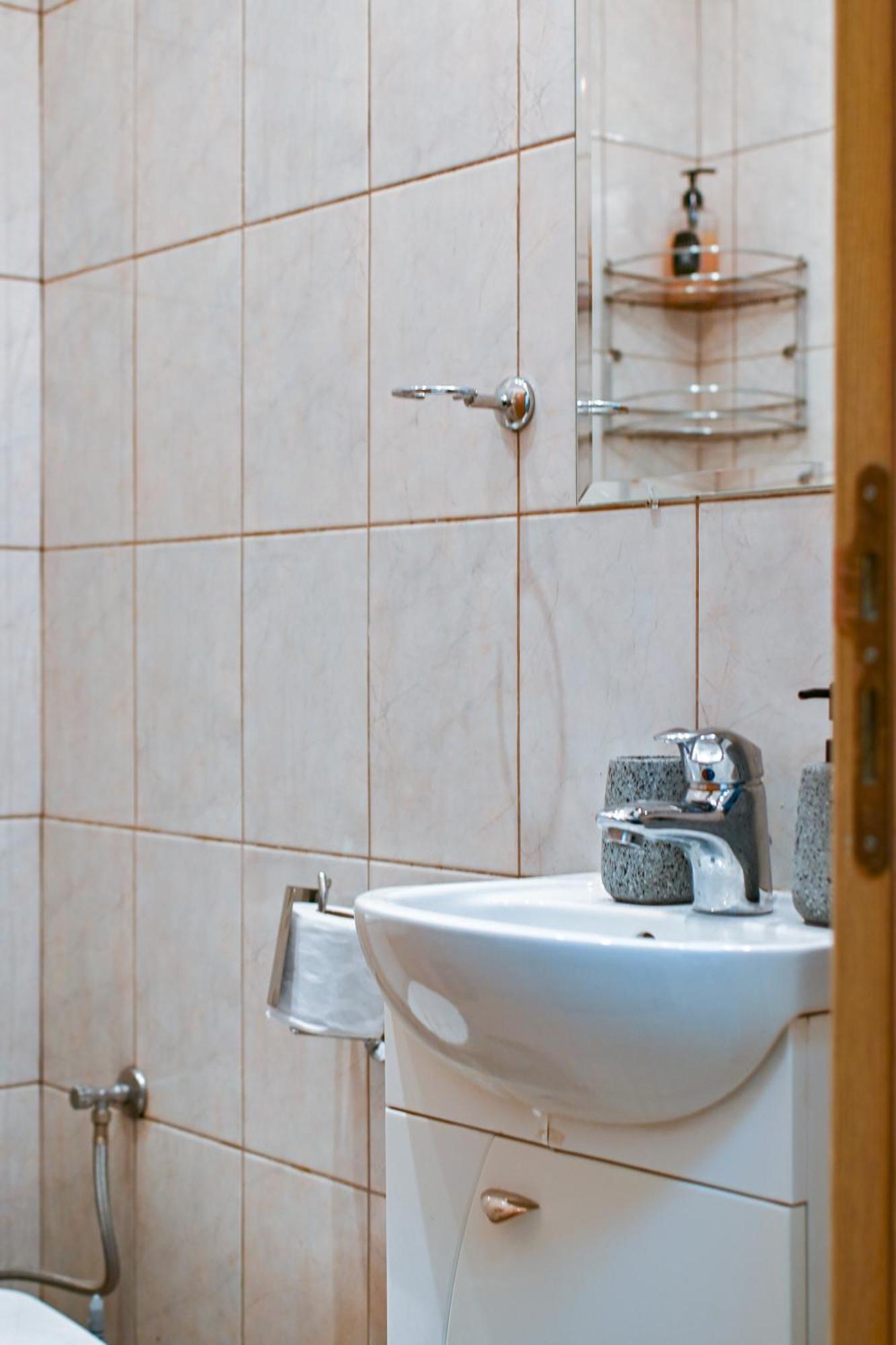 Cozy Apartment In Central София Экстерьер фото