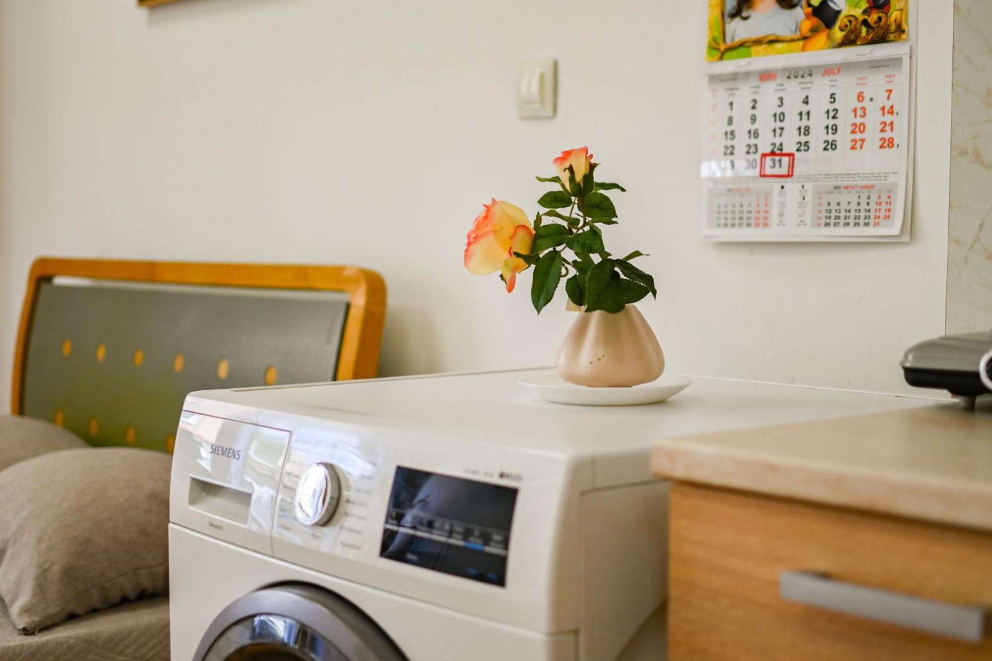Cozy Apartment In Central София Экстерьер фото