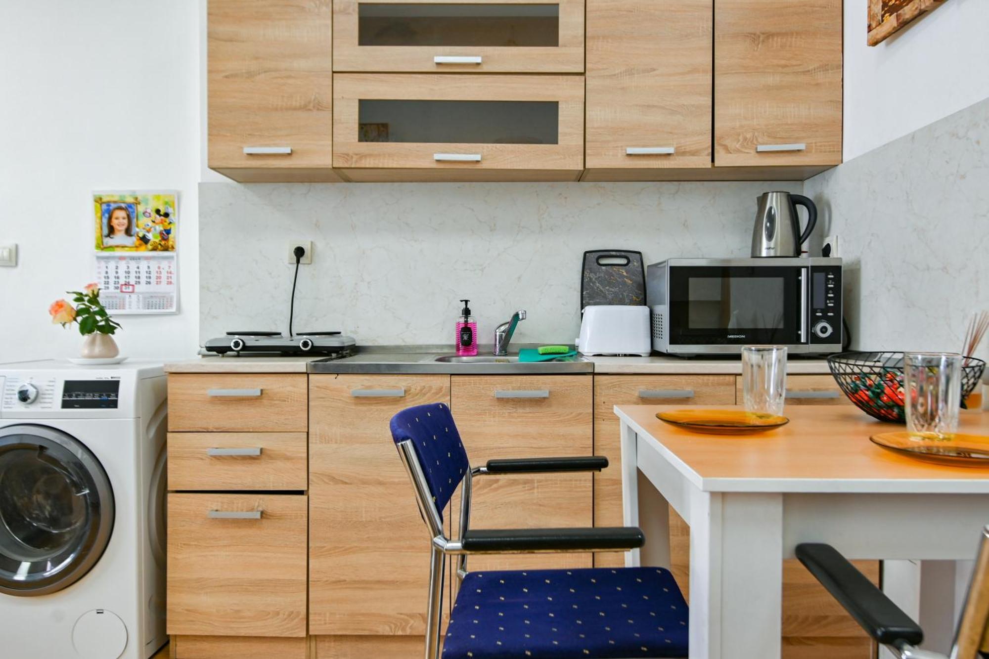 Cozy Apartment In Central София Экстерьер фото